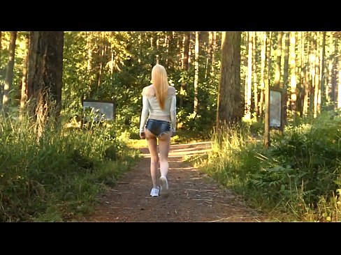 ❤️ Bela virino moviĝas malrapide, ne nuda video Seksofilmeto ĉe eo.fullsexmovs.ru ❌